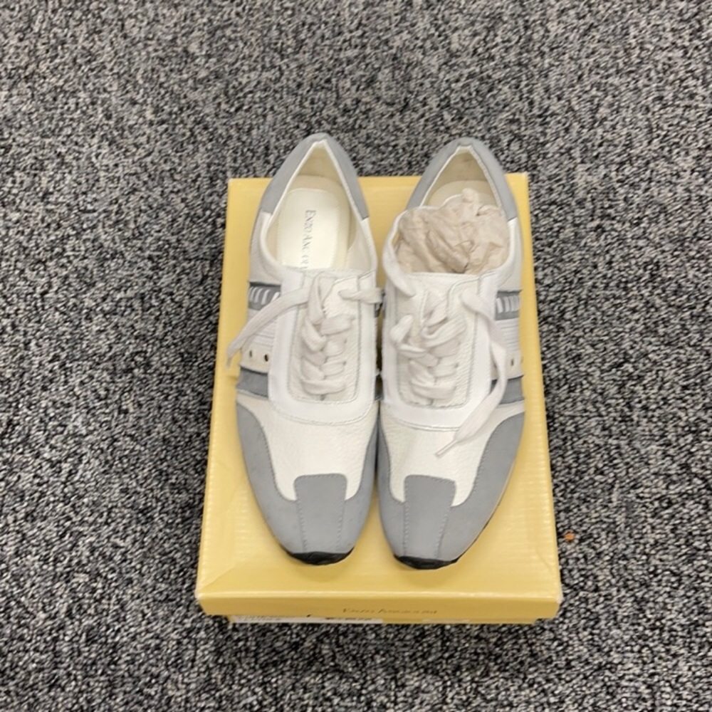 *NWT* In Box Brand New Enzo Sneakers.